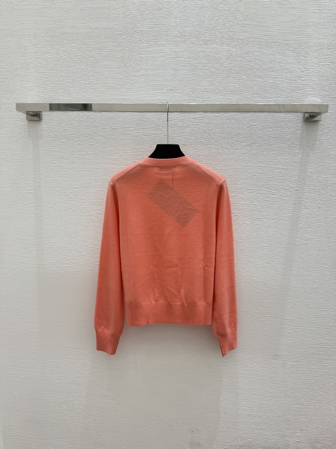 🆕M家🆕  春夏新款 纯色简约V领针织长袖颜色：粉色尺码：36.38.40