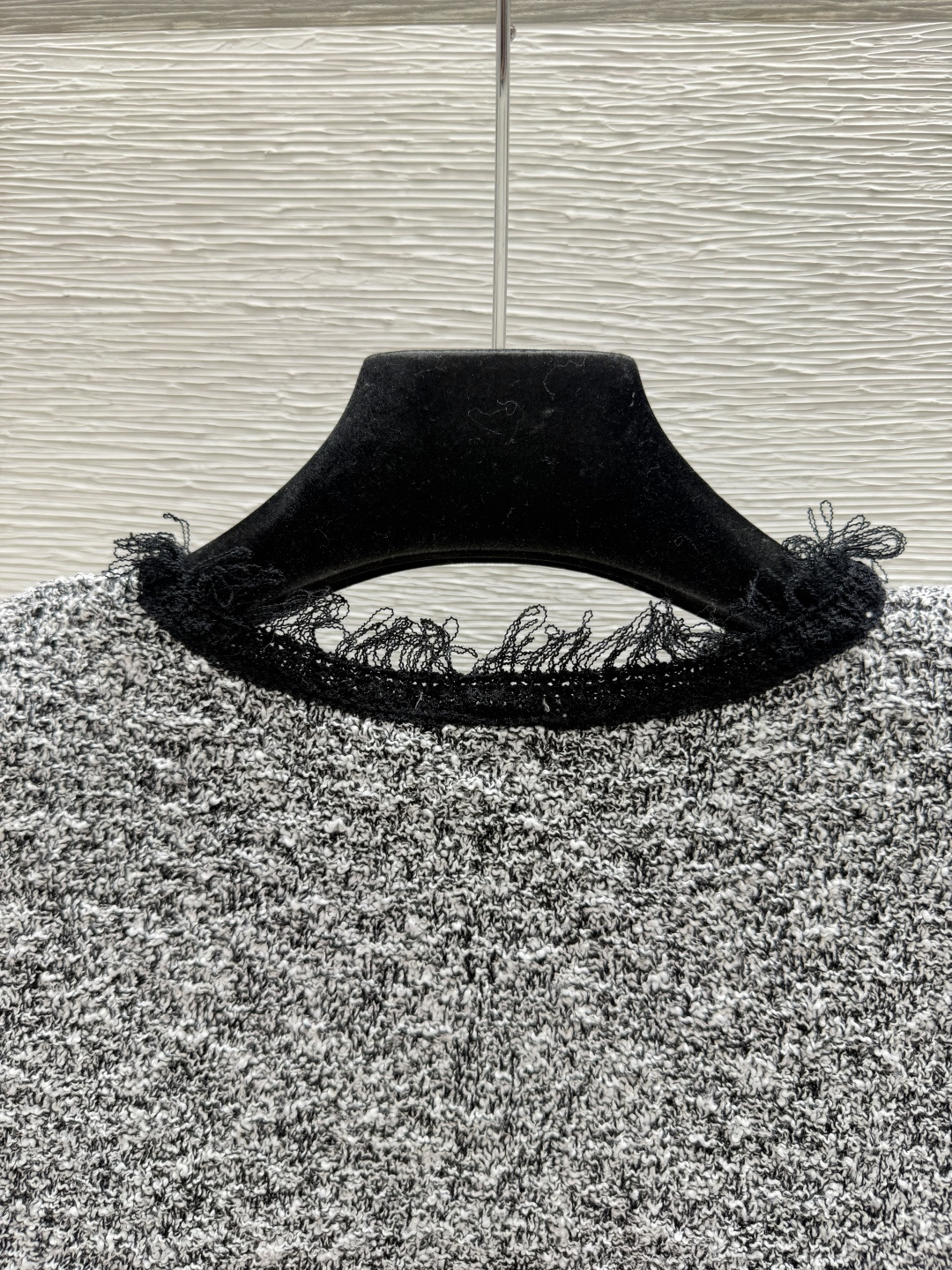 🆕CH家🆕  早秋新款  撞色流苏圆领针织长袖开衫 颜色：黑色 尺码：36.38.40