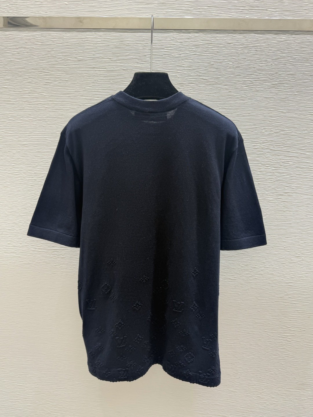🆕L家🆕  春夏新款  纯色老花字母圆领针织短袖 颜色：白色 黑色 尺码：36.38.40