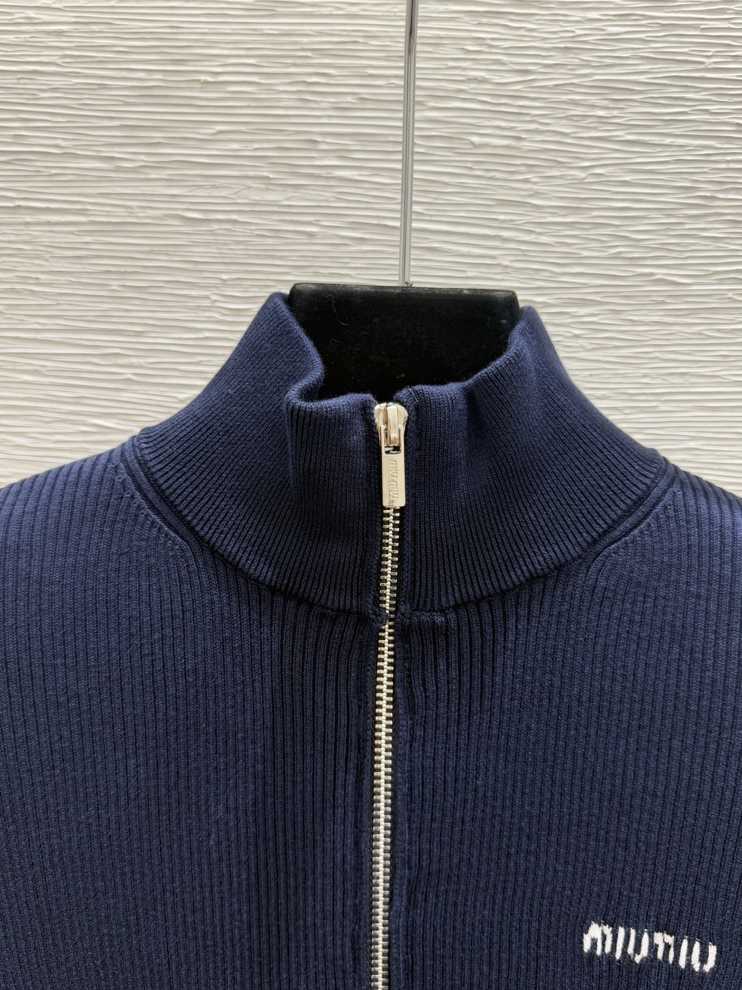🆕M家🆕  早秋新款  纯色简约高领针织长袖开衫 颜色：宝蓝 尺码：36.38.40