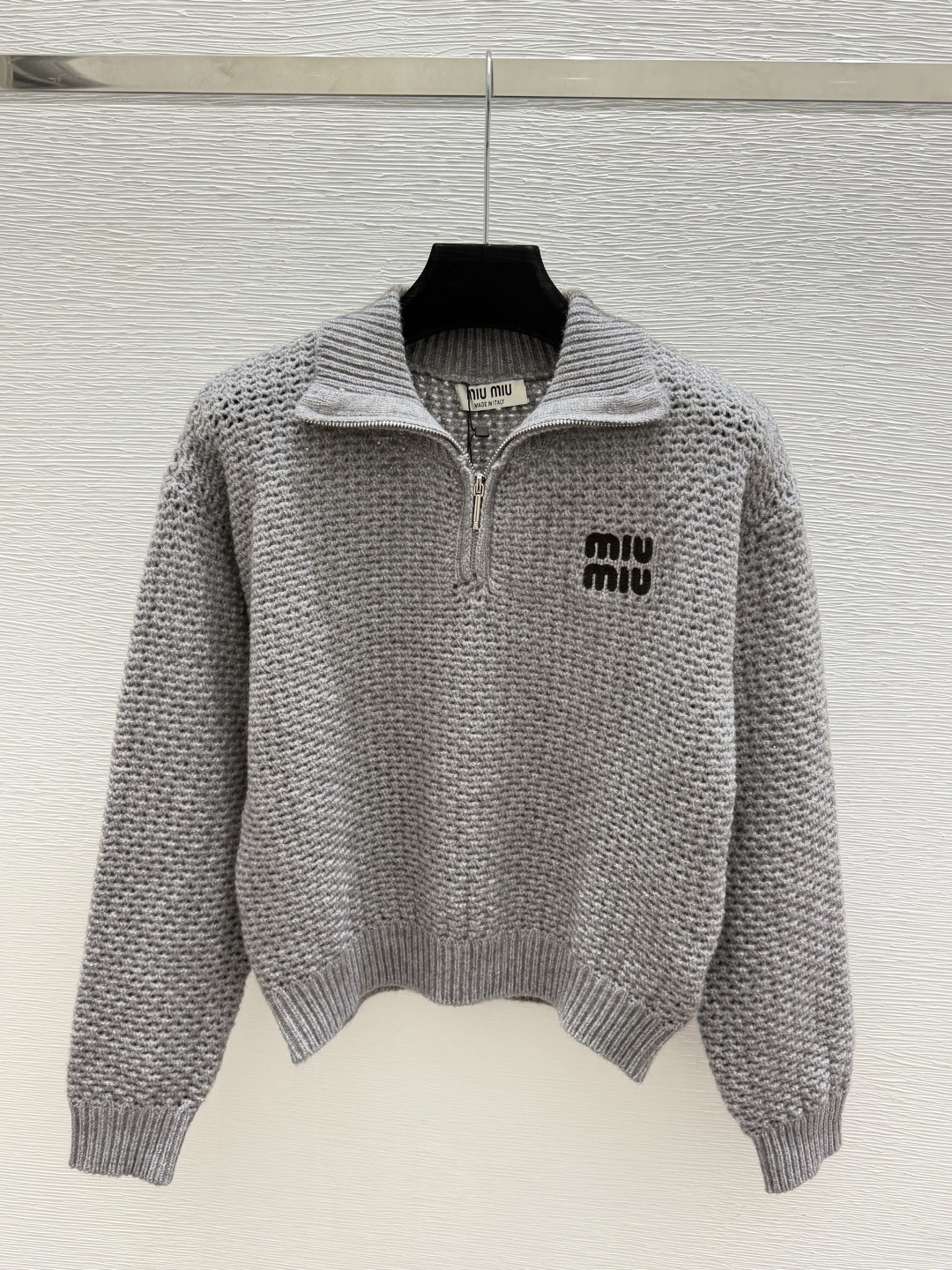 🆕M家🆕  早秋新款  纯色翻领针织长袖开衫 颜色：卡其 灰色 尺码：36.38.40