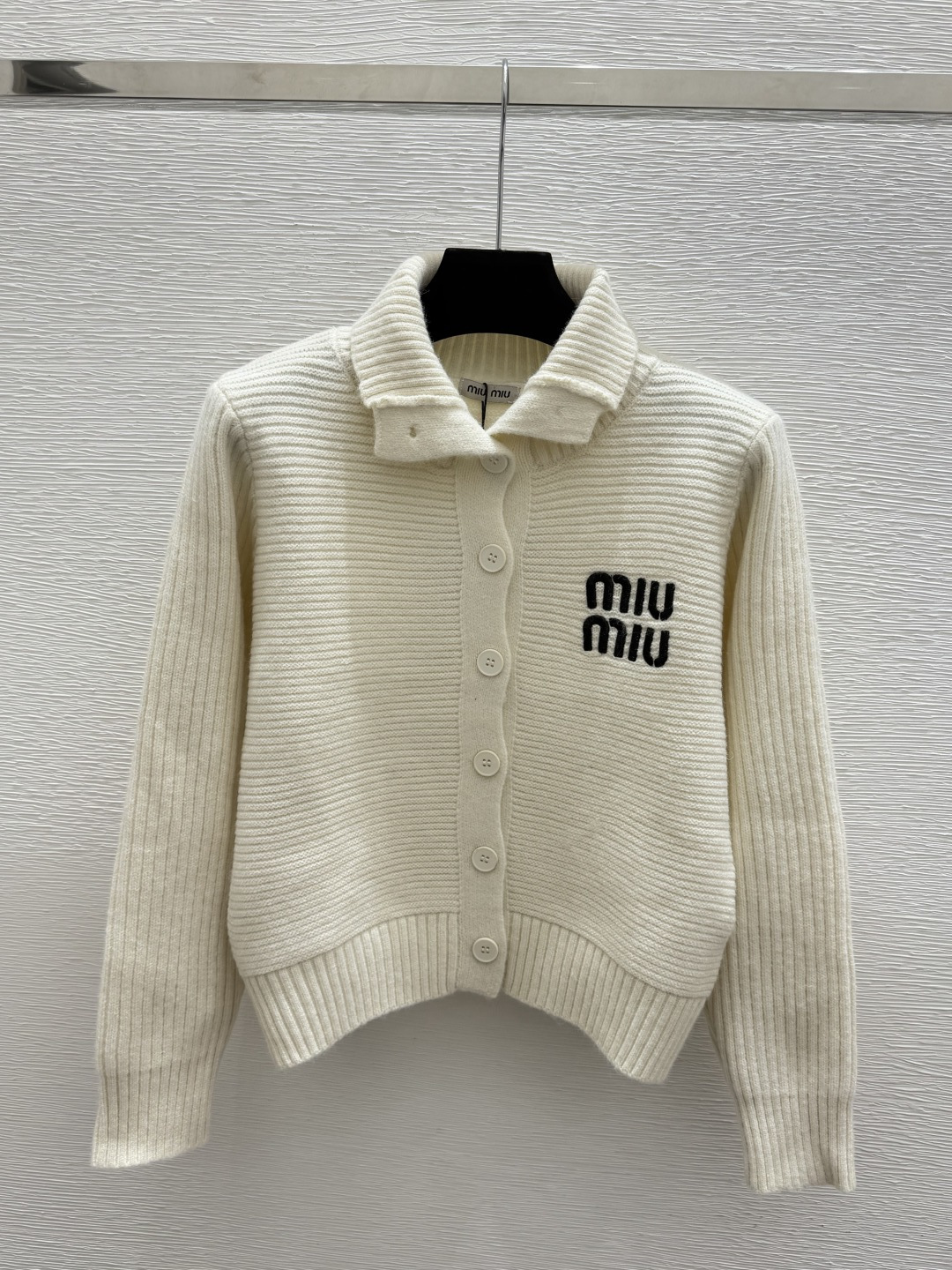 🆕M家🆕  早秋新款  纯色翻领针织长袖开衫 颜色：白色 宝蓝 尺码：36.38.40