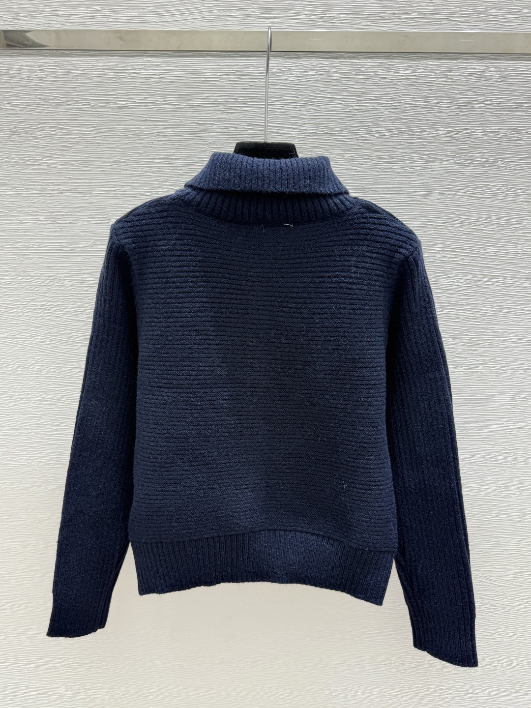 🆕M家🆕  早秋新款  纯色翻领针织长袖开衫 颜色：白色 宝蓝 尺码：36.38.40