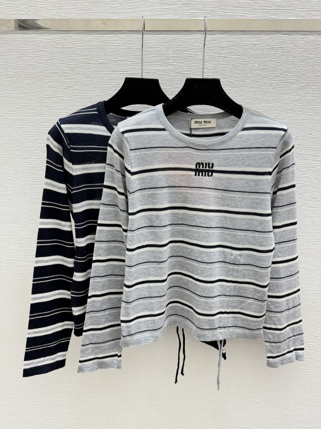 🆕M家🆕  早秋新款 撞色条纹圆领针织长袖 颜色：灰色 宝蓝 尺码：36.38.40