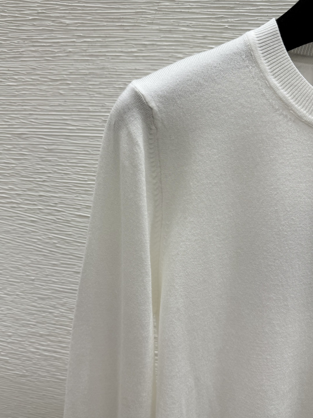 🆕GF家🆕  早秋新款 撞色条纹圆领针织长袖 颜色：白色 黑色 尺码：36.38.40