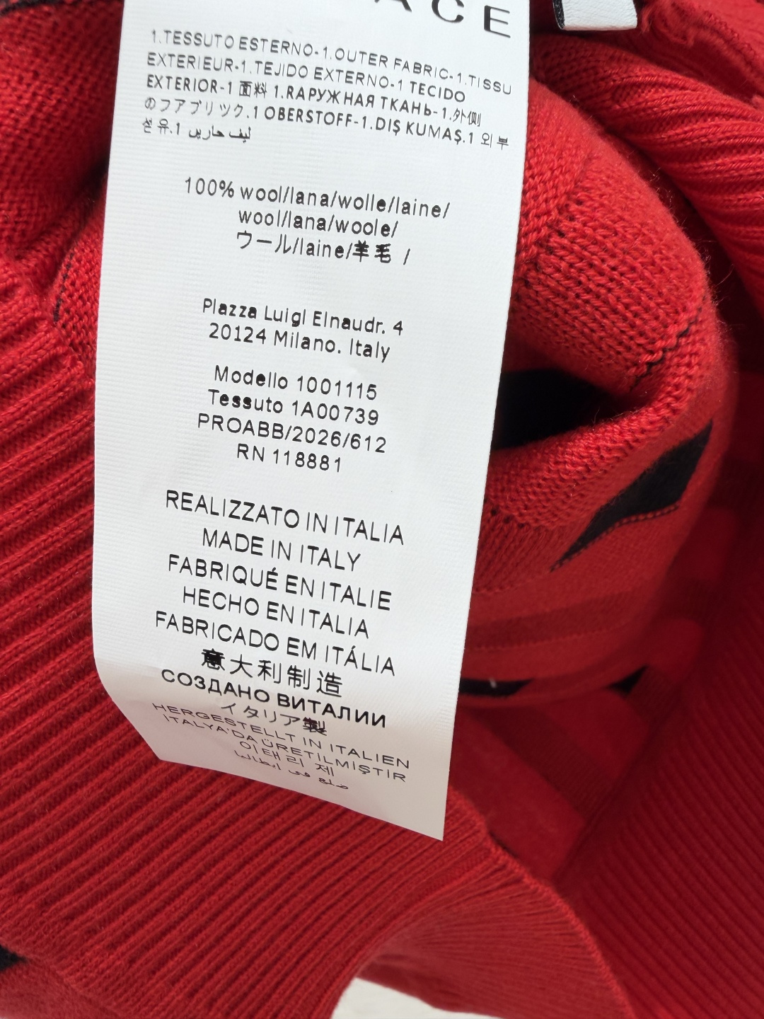 🆕VE家🆕  早秋新款 撞色简约V领针织长袖 颜色：红色 蓝色 黑色 尺码：36.38.40