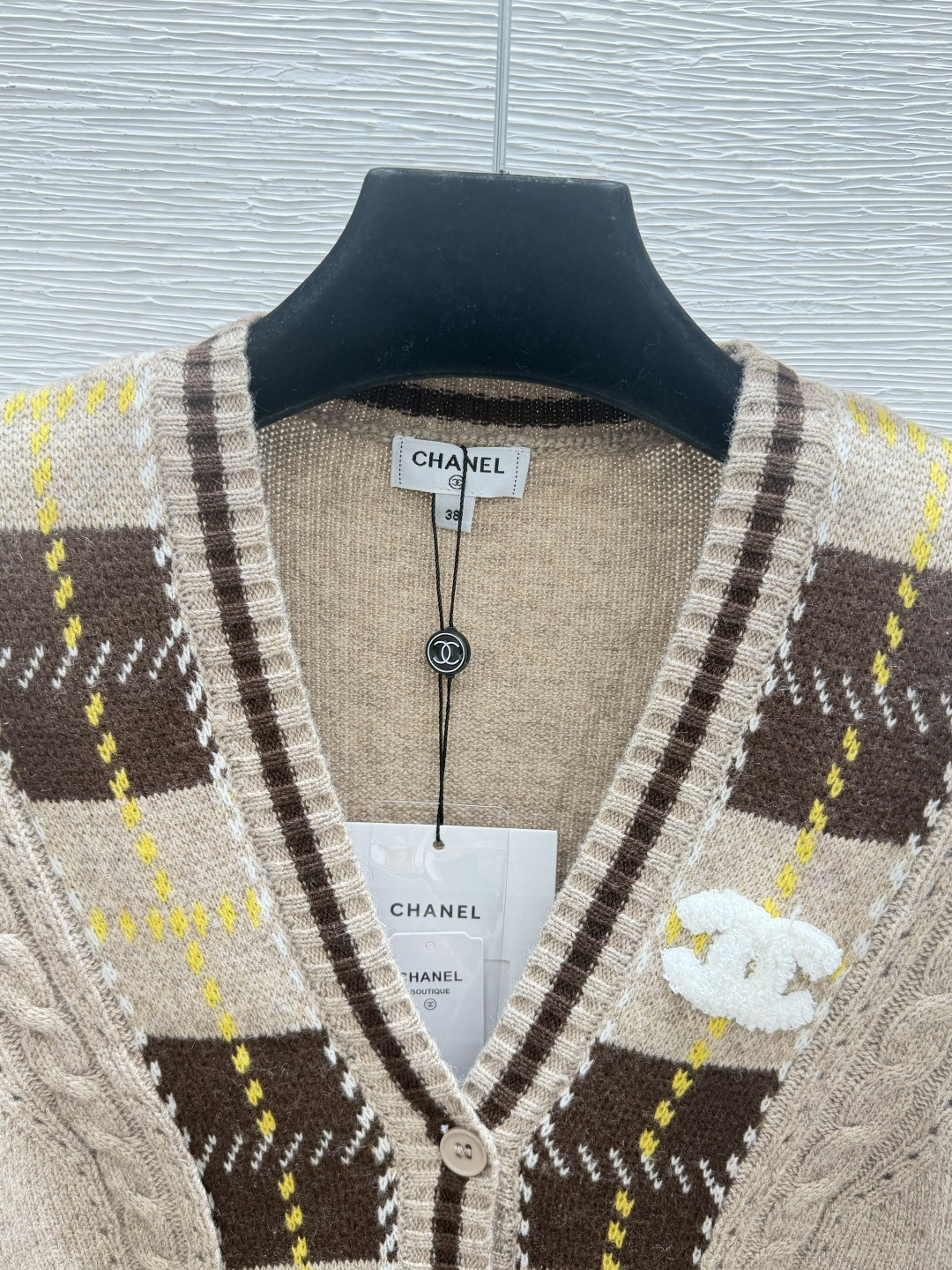 🆕CH家🆕  早秋新款 撞色格子V领针织长袖开衫 颜色：卡其 灰色 尺码：36.38.40