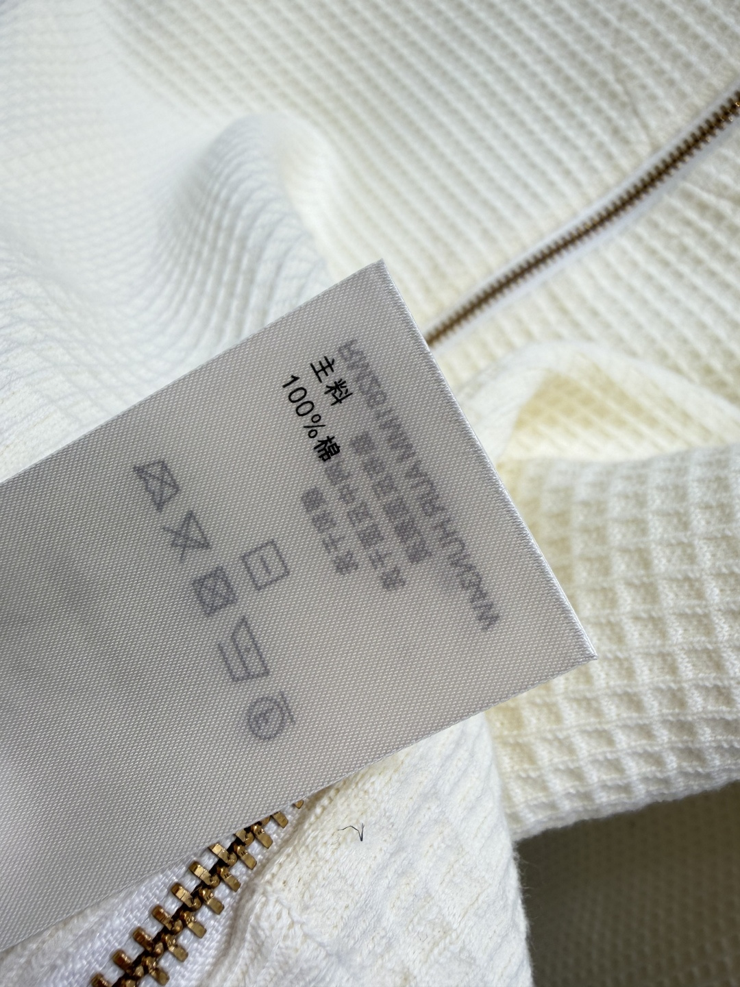 🆕L家🆕  早秋新款 纯色翻领针织长袖开衫 颜色：杏色 尺码：36.38.40