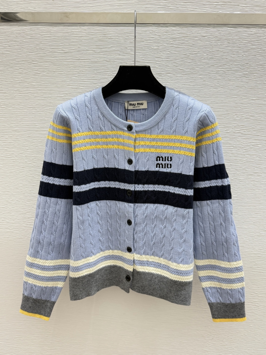 🆕M家🆕  早秋新款 撞色条纹圆领针织长袖开衫 颜色：蓝色 宝蓝 尺码：36.38.40