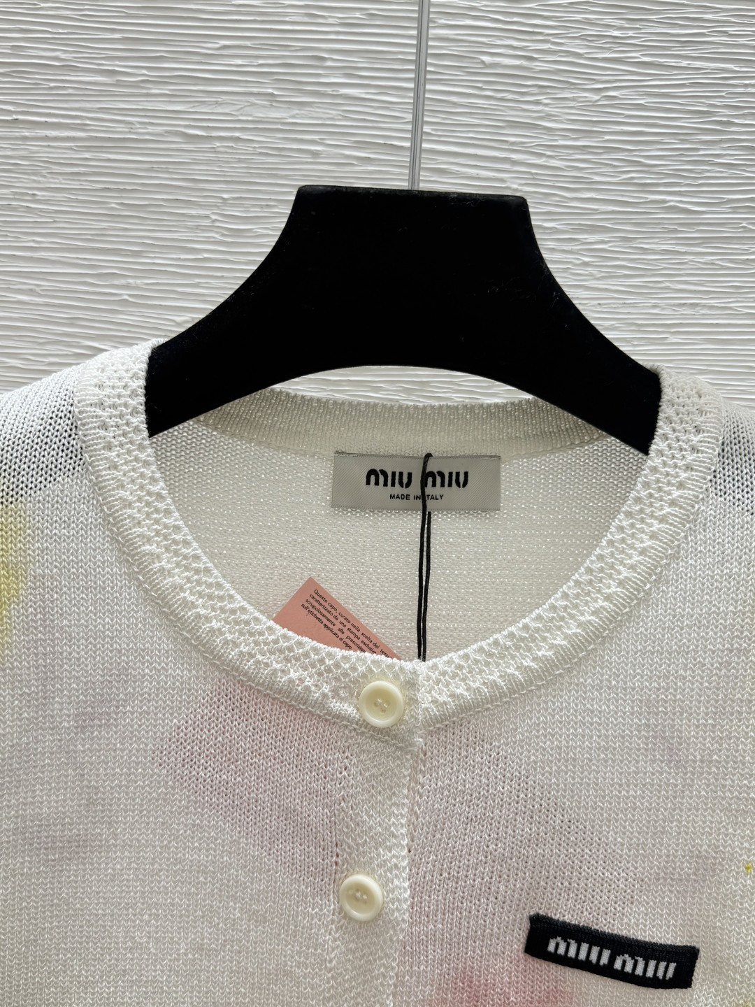 🆕M家🆕  春夏新款 撞色花卉圆领针织长袖开衫 颜色：白色 咖啡 尺码：36.38.40