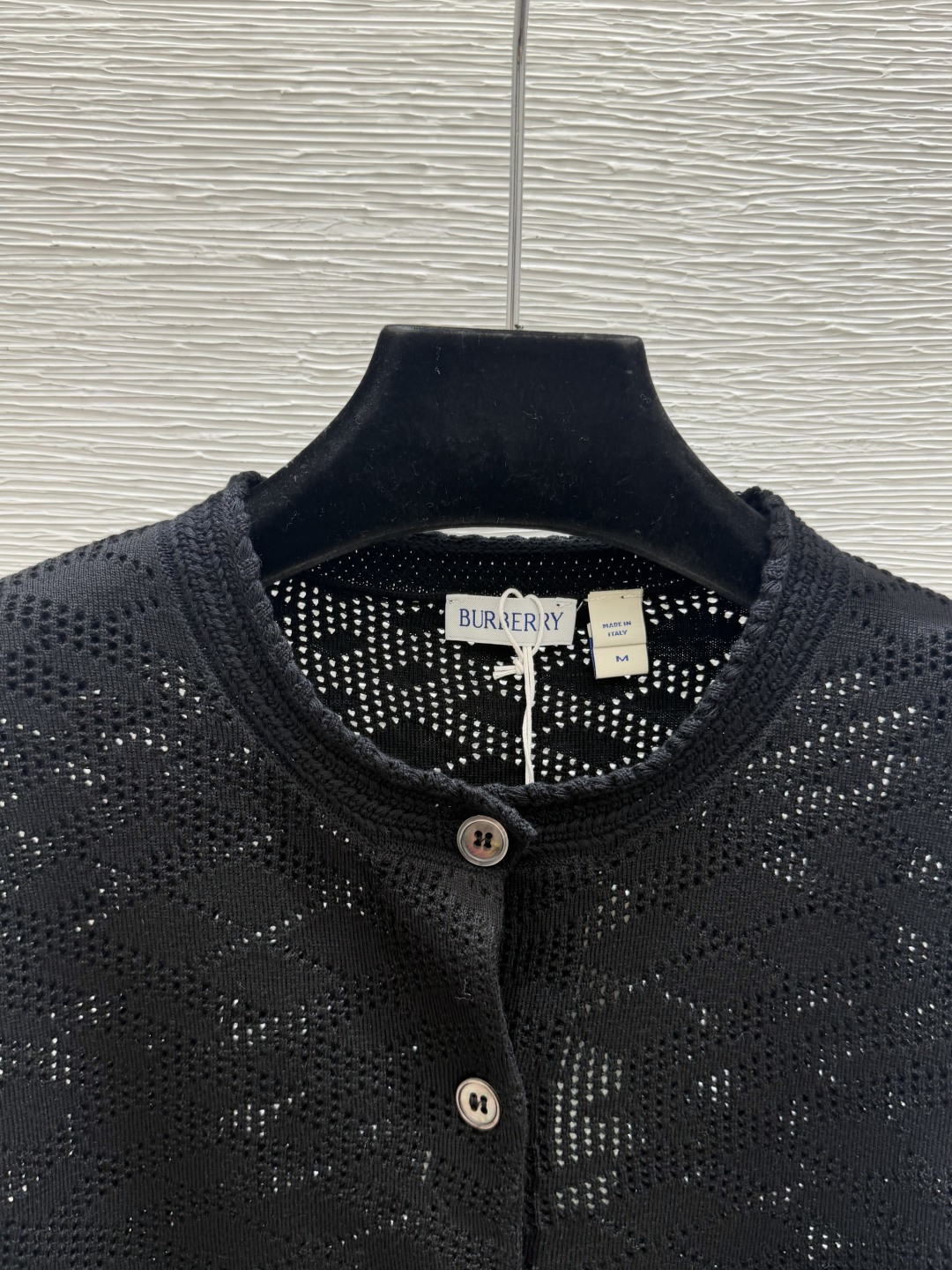 🆕BU家🆕  春夏新款 纯色简约圆领针织长袖开衫 颜色：黑色 尺码：36.38.40