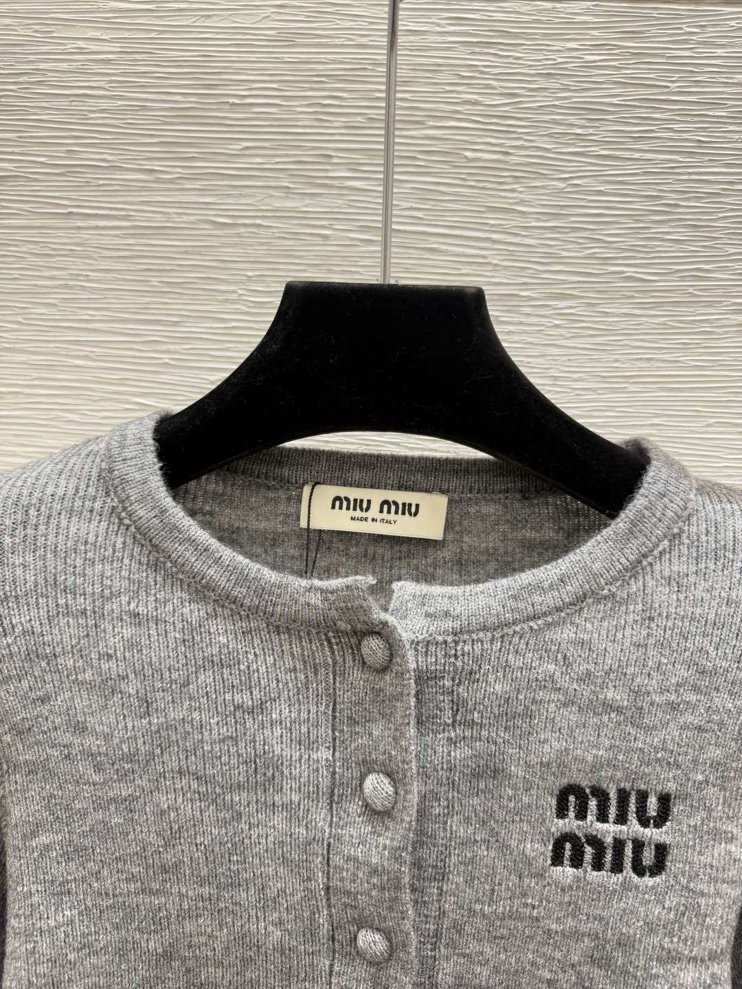 🆕M家🆕  早秋新款 撞色假两件圆领针织长袖开衫 颜色：灰色 尺码：36.38.40