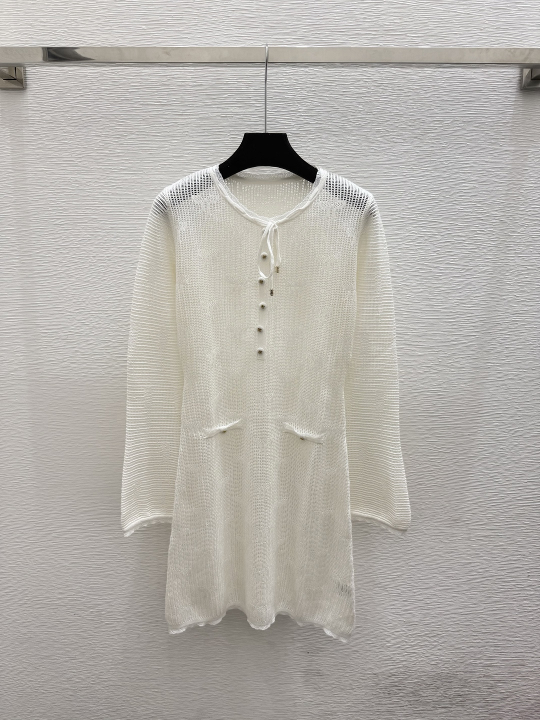 🆕CH家🆕  早秋新款 纯色简约针织连衣裙 颜色：白色 尺码：36.38.40