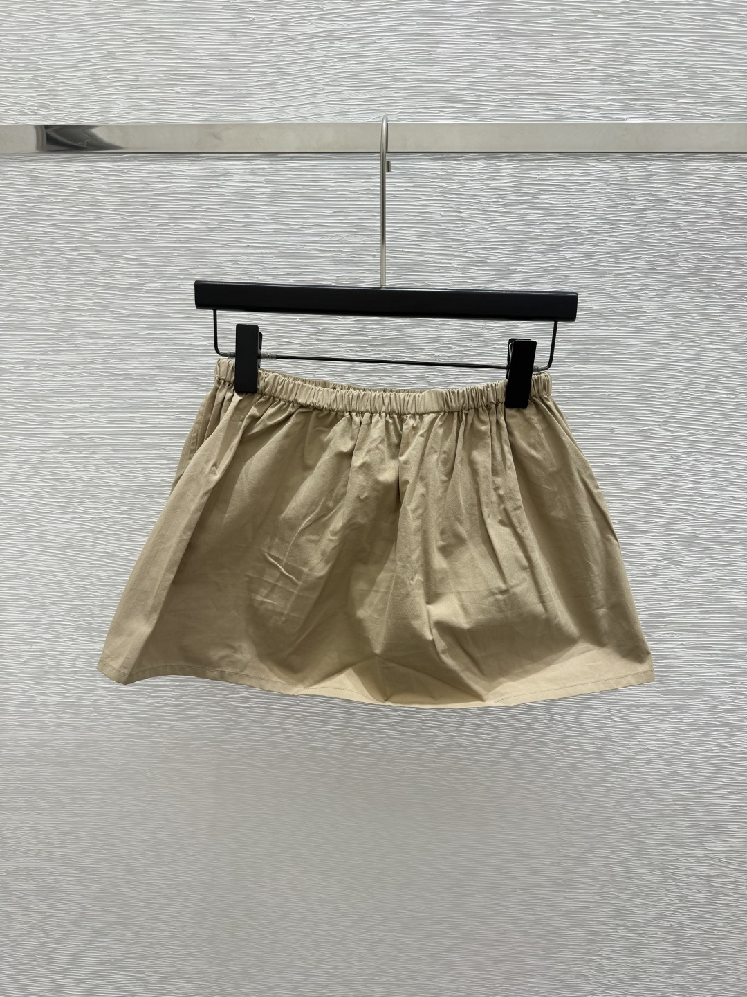 🆕M家🆕  早秋新款 纯色简约半裙 颜色：卡其 尺码：36.38.40