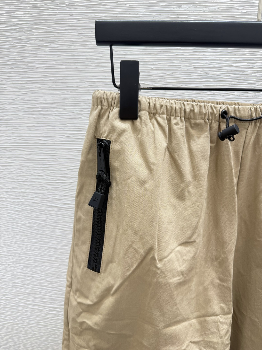 🆕M家🆕  早秋新款 纯色简约长裤 颜色：卡其 尺码：36.38.40