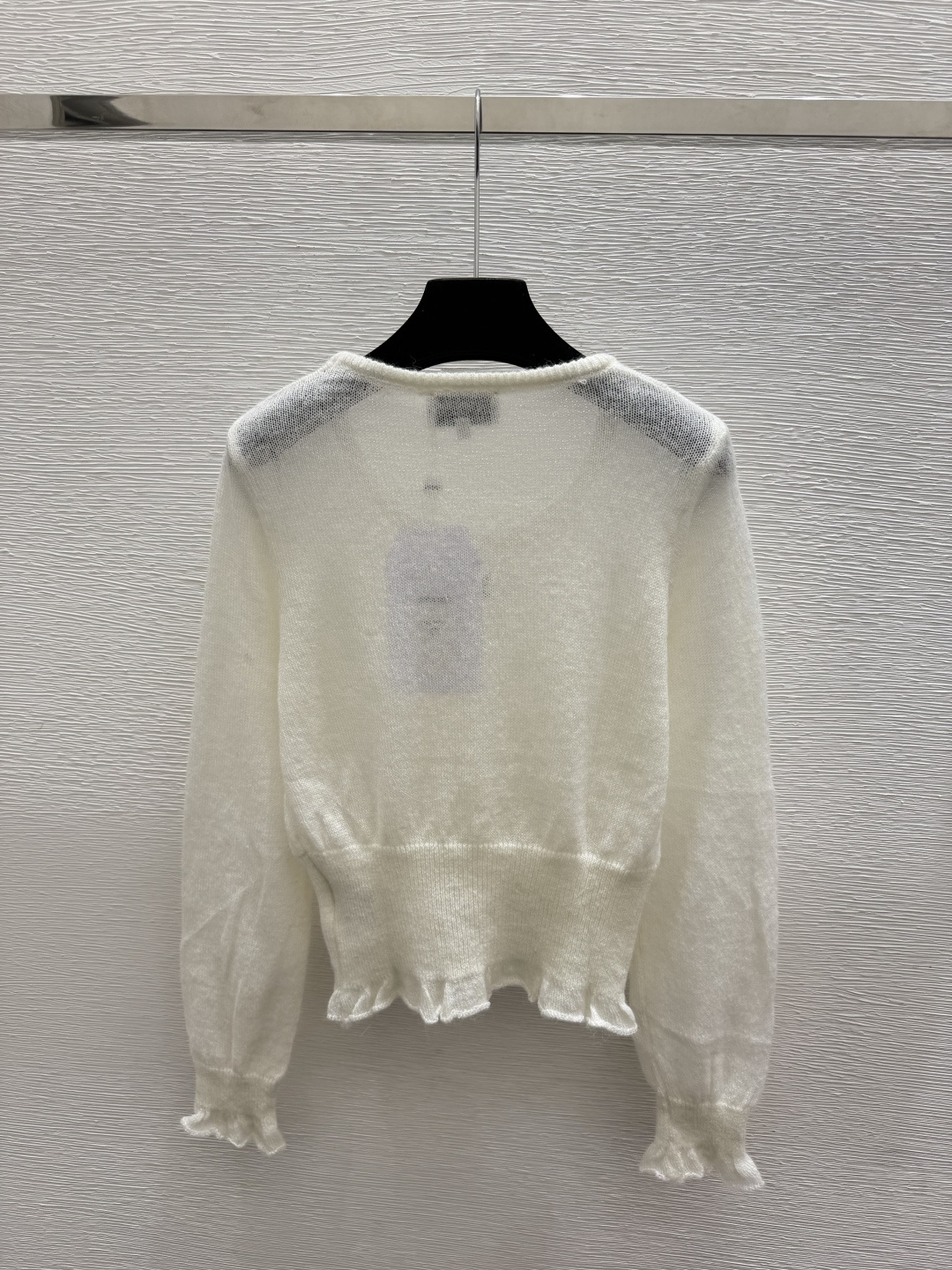 🆕CH家🆕  早秋新款 纯色简约圆领针织长袖 颜色：白色 灰色 尺码：36.38.40