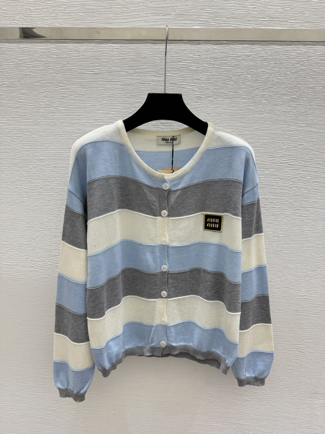 🆕M家🆕  早秋新款 撞色条纹圆领针织长袖开衫 颜色：白色 紫色 尺码：36.38.40