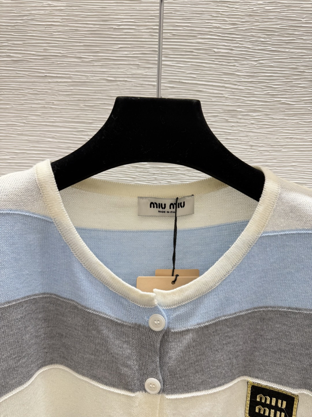 🆕M家🆕  早秋新款 撞色条纹圆领针织长袖开衫 颜色：白色 紫色 尺码：36.38.40