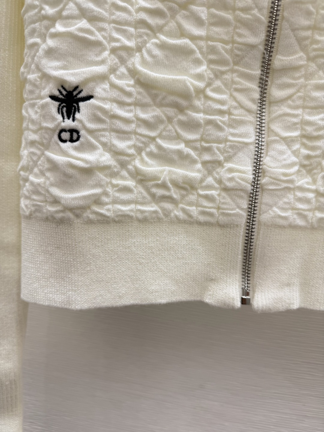 🆕D家🆕  早秋新款  纯色简约高领针织长袖开衫 颜色：黑色 白色 尺码：36.38.40