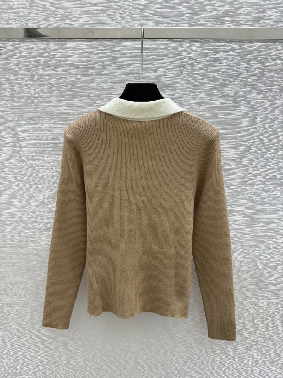 🆕LO家🆕  早秋新款 撞色翻领针织长袖 颜色：卡其 宝蓝 尺码：36.38.40