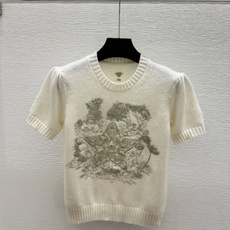 🆕D家🆕 早秋新款 撞色五角星刺绣圆领针织短袖 颜色:白色 尺码:36.38.40 🆕D家🆕 早秋新款 撞色五角星刺绣圆领针织短袖 颜色:白色 尺码:36.38.40