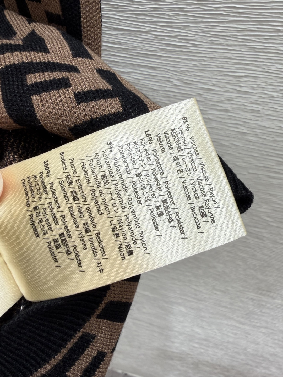 🆕F家🆕  早秋新款  撞色老花字母花边圆领针织背心 颜色：咖啡 黑色 尺码：36.38.40