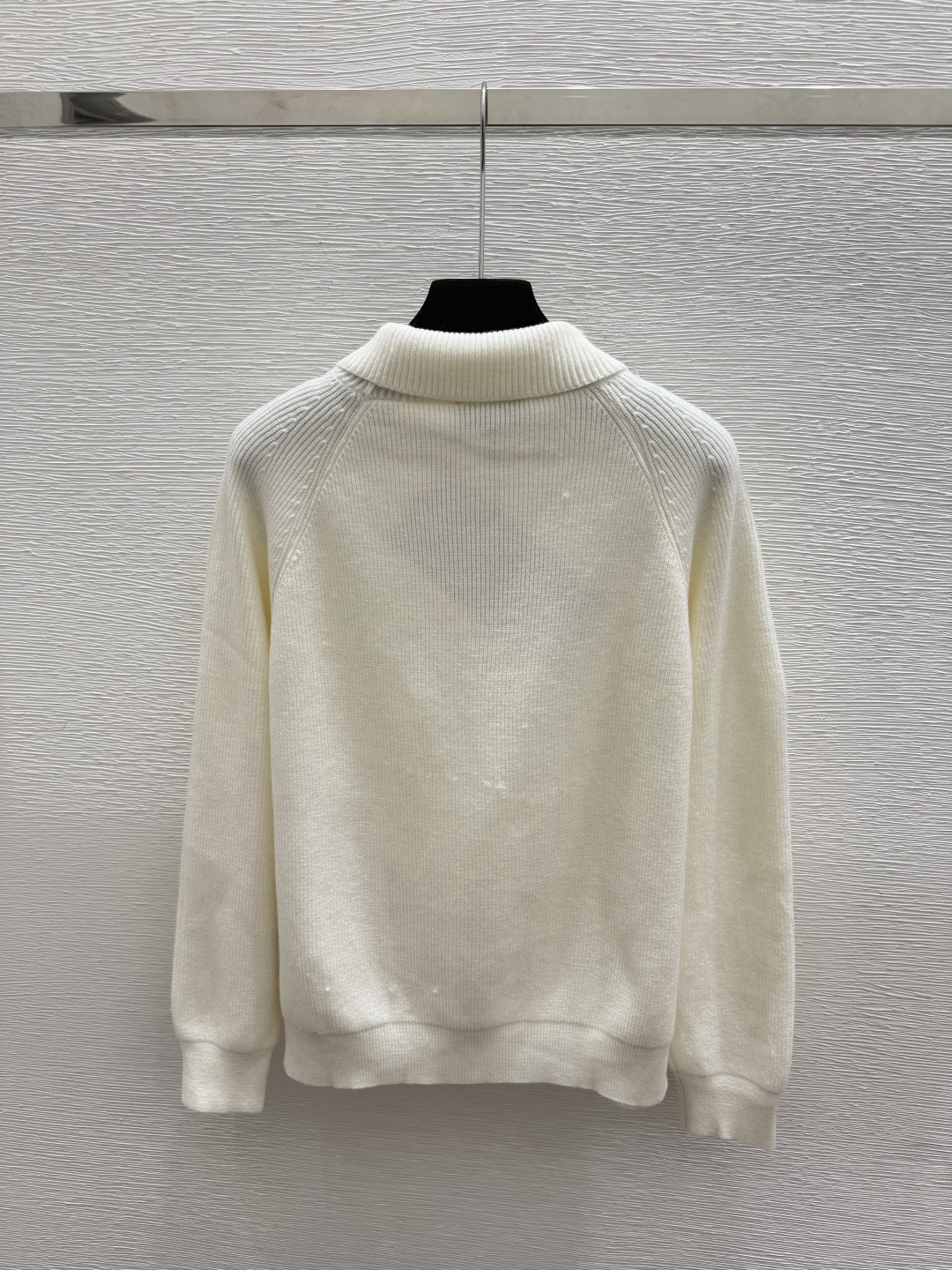 🆕M家🆕  早秋新款  纯色翻领针织长袖 颜色：白色 灰色 尺码：36.38.40