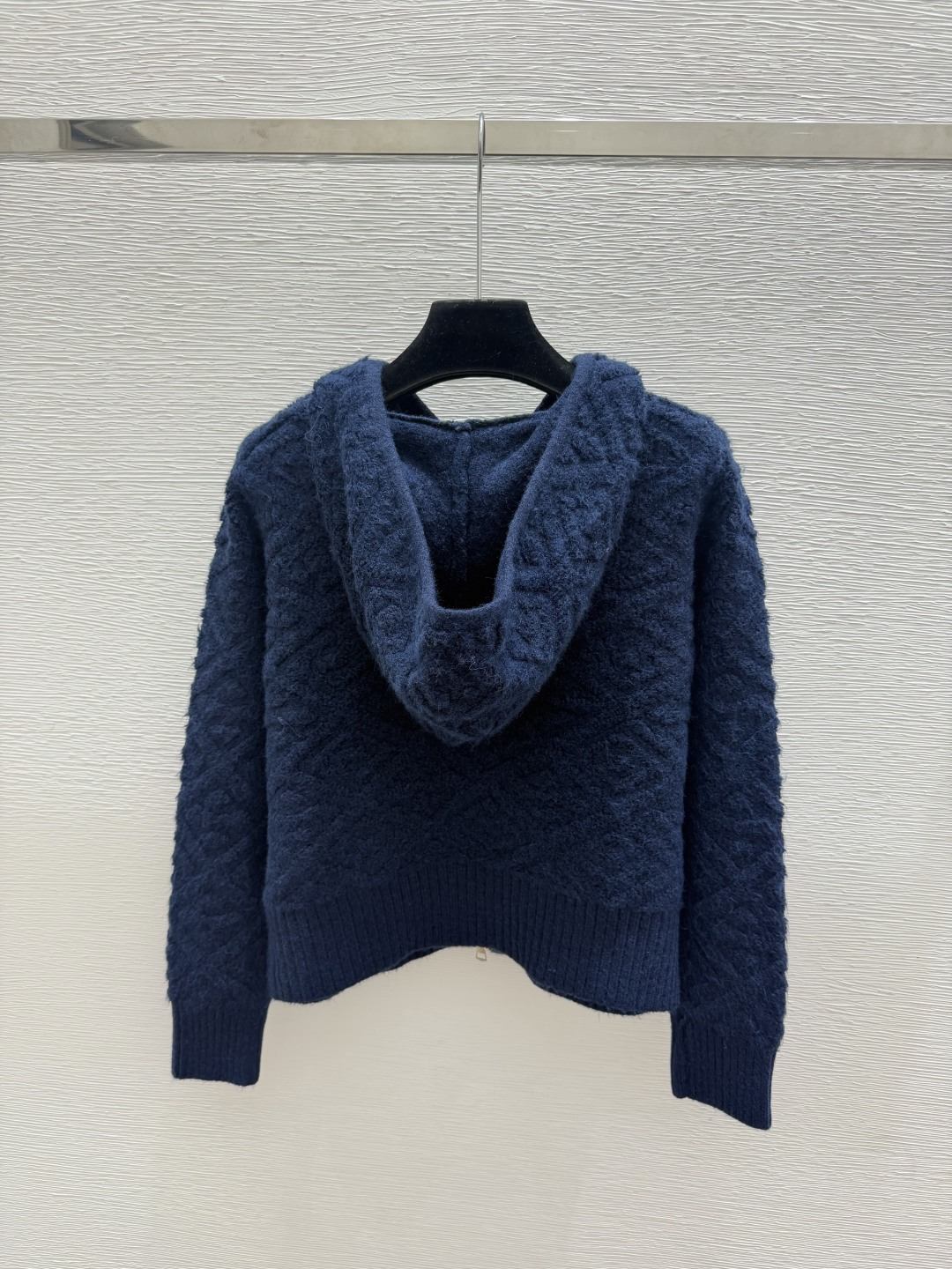 🆕D家🆕  早秋新款  纯色连帽针织长袖开衫 颜色：杏色 宝蓝 尺码：36.38.40