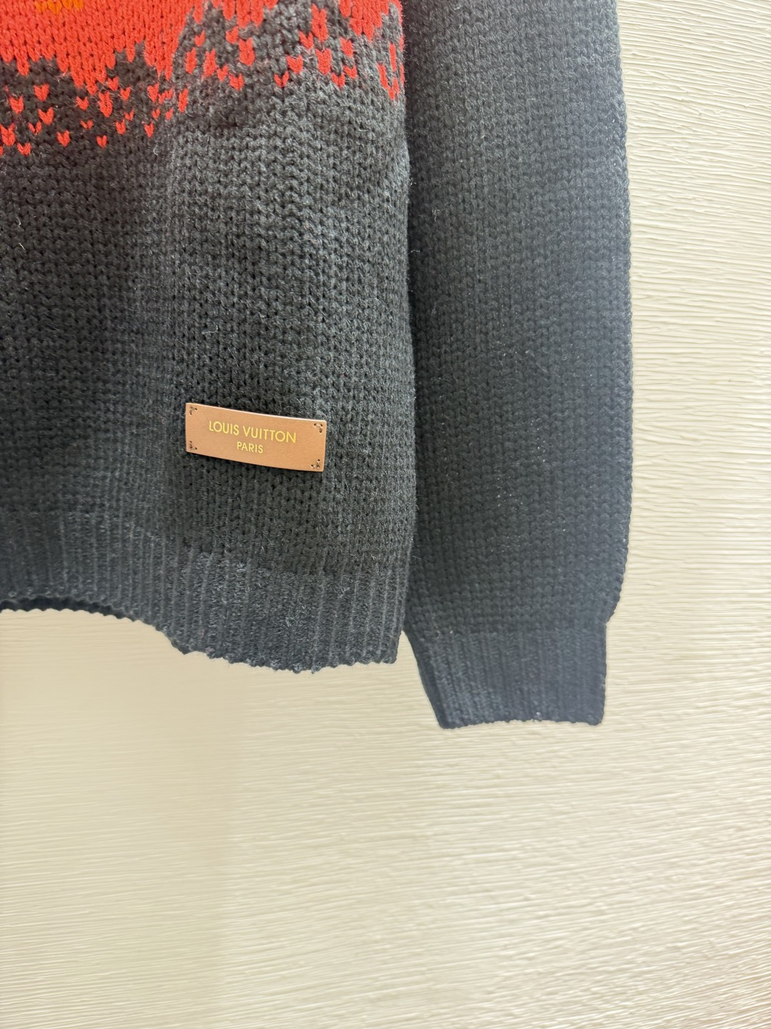 🆕L家🆕  早秋新款  撞色高领针织长袖 颜色：红色 尺码：36.38.40      