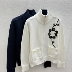 🆕CH家🆕 早秋新款 撞色花卉高领针织长袖开衫 颜色:白色 宝蓝 尺码:36.38.40 🆕CH家🆕 早秋新款 撞色花卉高领针织长袖开衫 颜色:白色 宝蓝 尺码:36.38.40