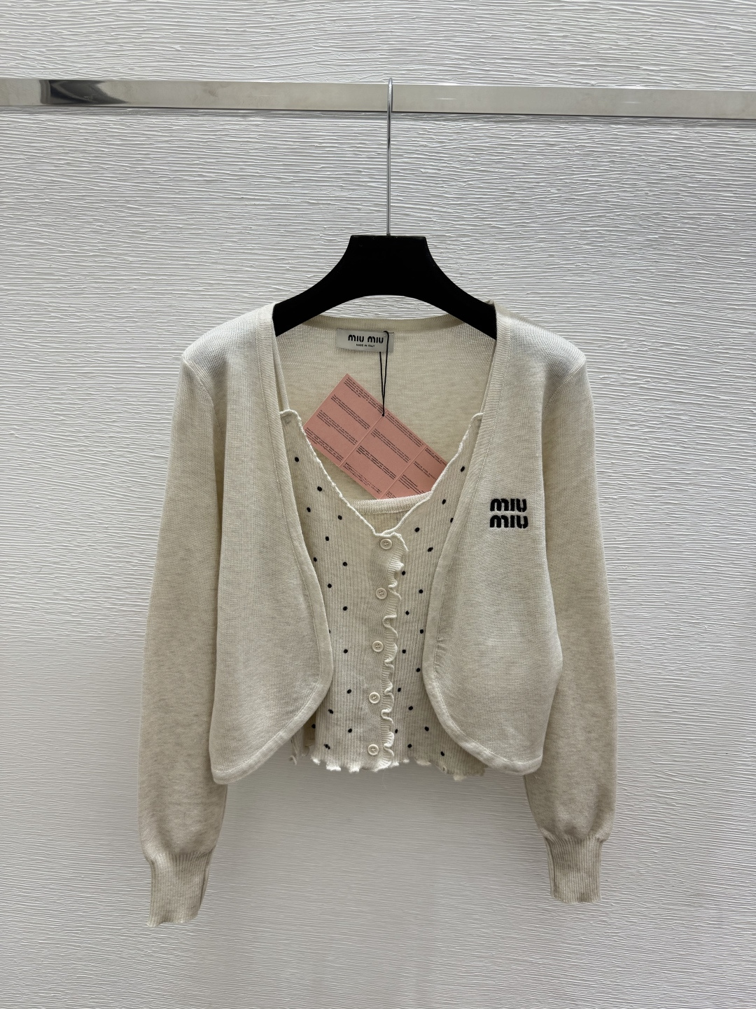 🆕M家🆕  早秋新款  撞色波点针织吊带两件套 颜色：杏色 咖啡 尺码：36.38.40      