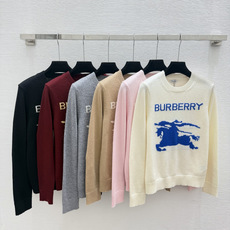 🆕BU家🆕 早秋新款 撞色战马圆领针织长袖 颜色:白色 粉色 卡其 灰色 酒红 黑色 尺码:36.38.40 🆕BU家🆕 早秋新款 撞色战马圆领针织长袖 颜色:白色 粉色 卡其 灰色 酒红 黑色 尺码:36.38.40
