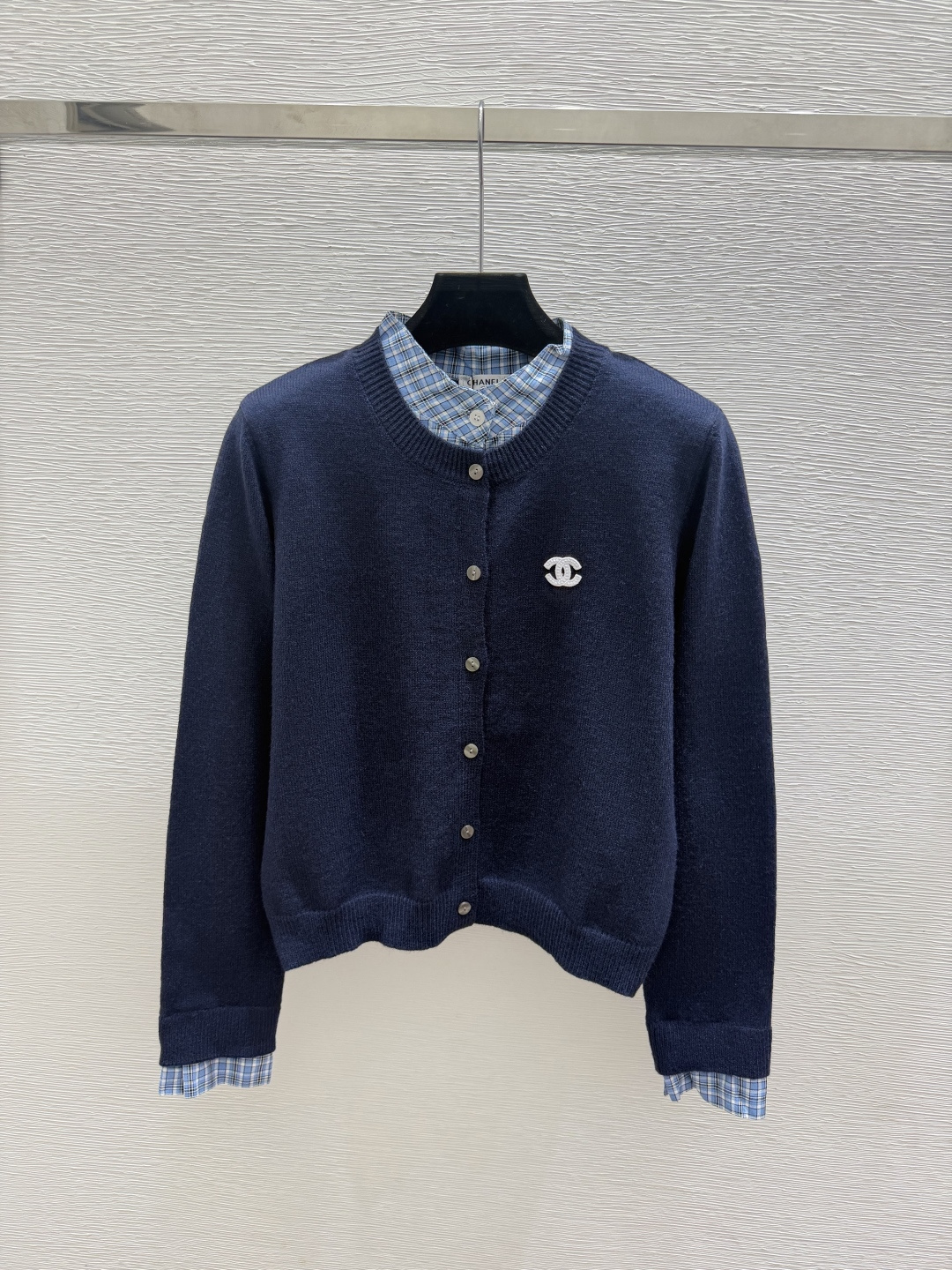 🆕CH家🆕  早秋新款  撞色假两件针织长袖开衫 颜色：灰色 宝蓝 尺码：36.38.40      