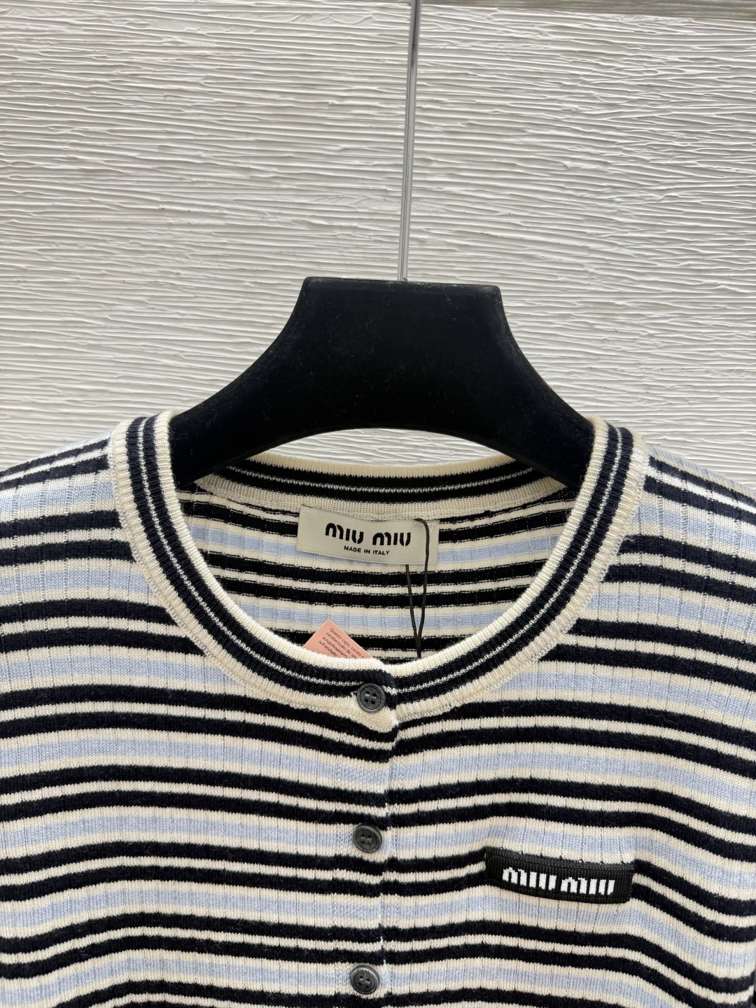 🆕M家🆕  早秋新款  撞色条纹圆领针织长袖开衫 颜色：蓝色 卡其 尺码：36.38.40      