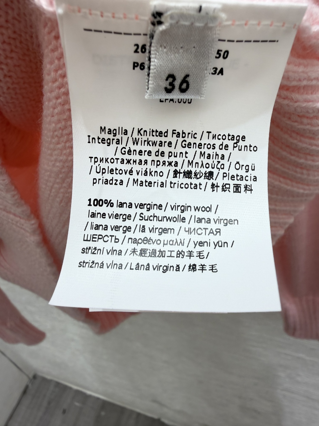 🆕Max家🆕  早秋新款  撞色小羊圆领针织长袖 颜色：粉色 灰色 卡其 尺码：36.38.40      