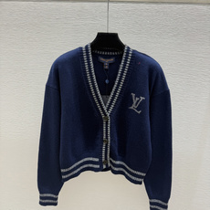 🆕L家🆕 早秋新款 撞色简约V领针织长袖开衫 颜色:宝蓝 尺码:36.38.40 🆕L家🆕 早秋新款 撞色简约V领针织长袖开衫 颜色:宝蓝 尺码:36.38.40