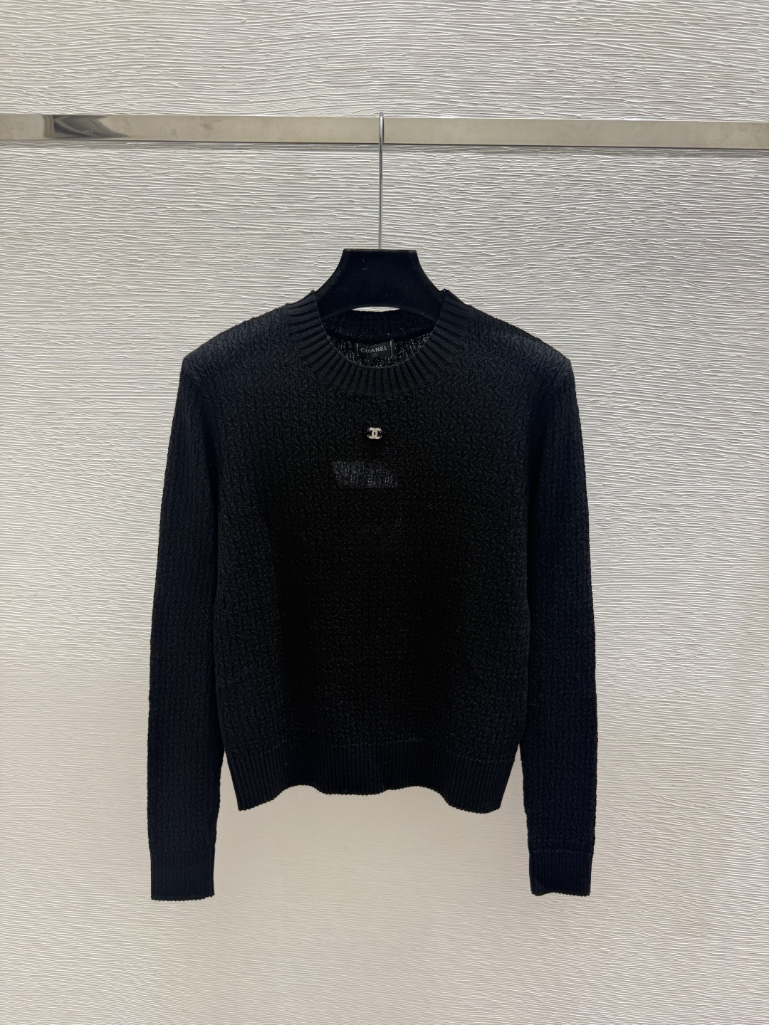 🆕CH家🆕  早秋新款 纯色简约圆领针织长袖 颜色：白色 黑色 尺码：36.38.40      