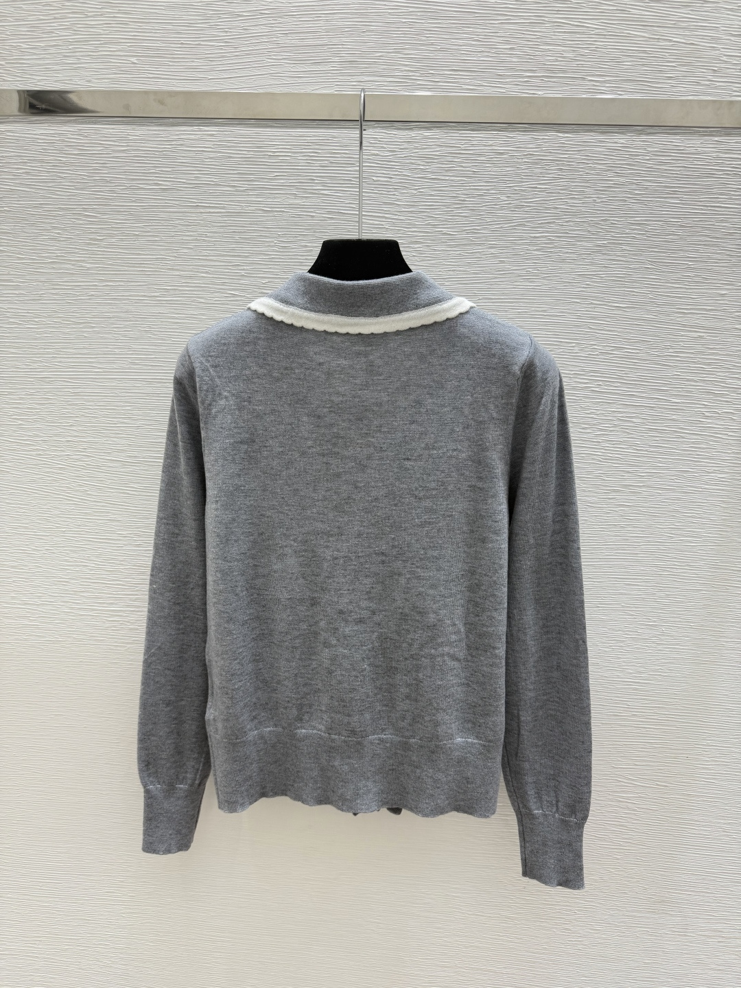🆕M家🆕  早秋新款  撞色翻领花边针织长袖开衫 颜色：卡其 灰色 尺码：36.38.40      