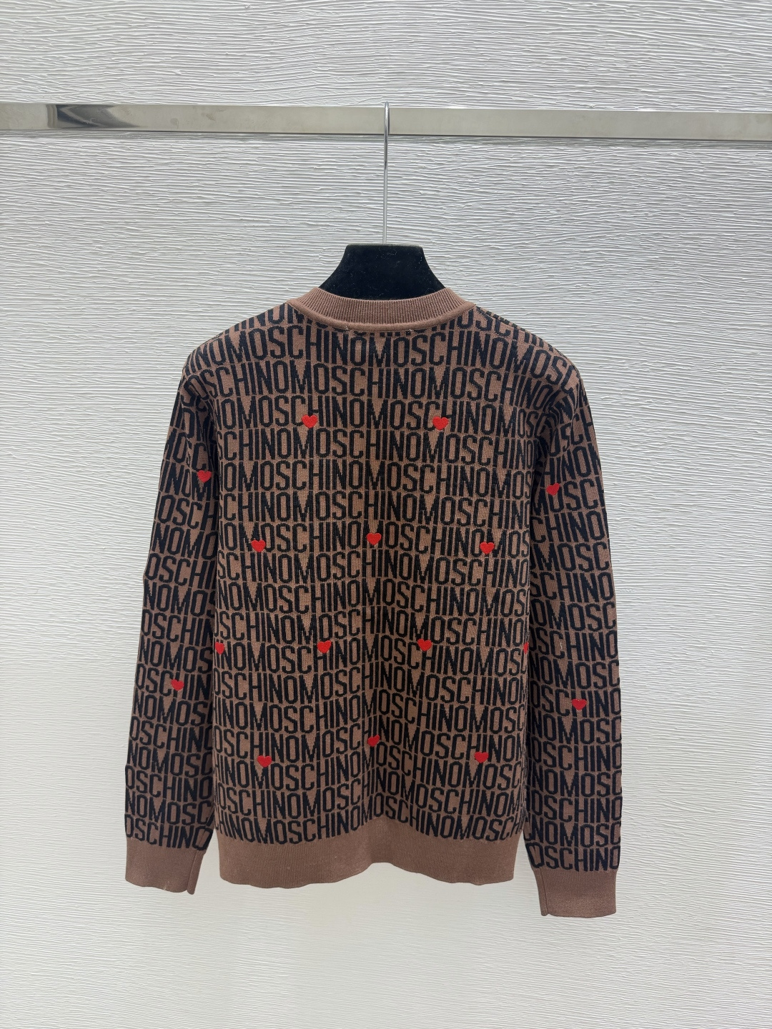 🆕MOSCHINO家🆕  早秋新款  撞色字母圆领针织长袖开衫 颜色：咖啡 尺码：36.38.40      