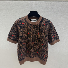 🆕MOSCHINO家🆕 早秋新款 撞色字母圆领针织短袖 颜色:咖啡 尺码:36.38.40 🆕MOSCHINO家🆕 早秋新款 撞色字母圆领针织短袖 颜色:咖啡 尺码:36.38.40