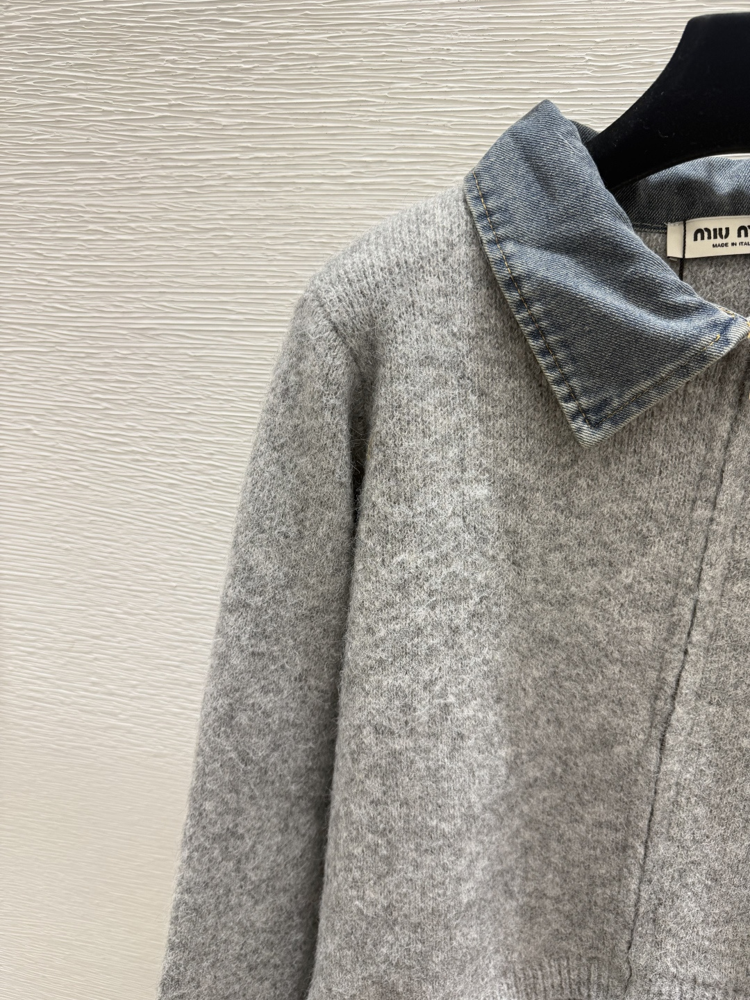 🆕M家🆕  早秋新款  撞色翻领针织长袖开衫 颜色：灰色 宝蓝 尺码：36.38.40      