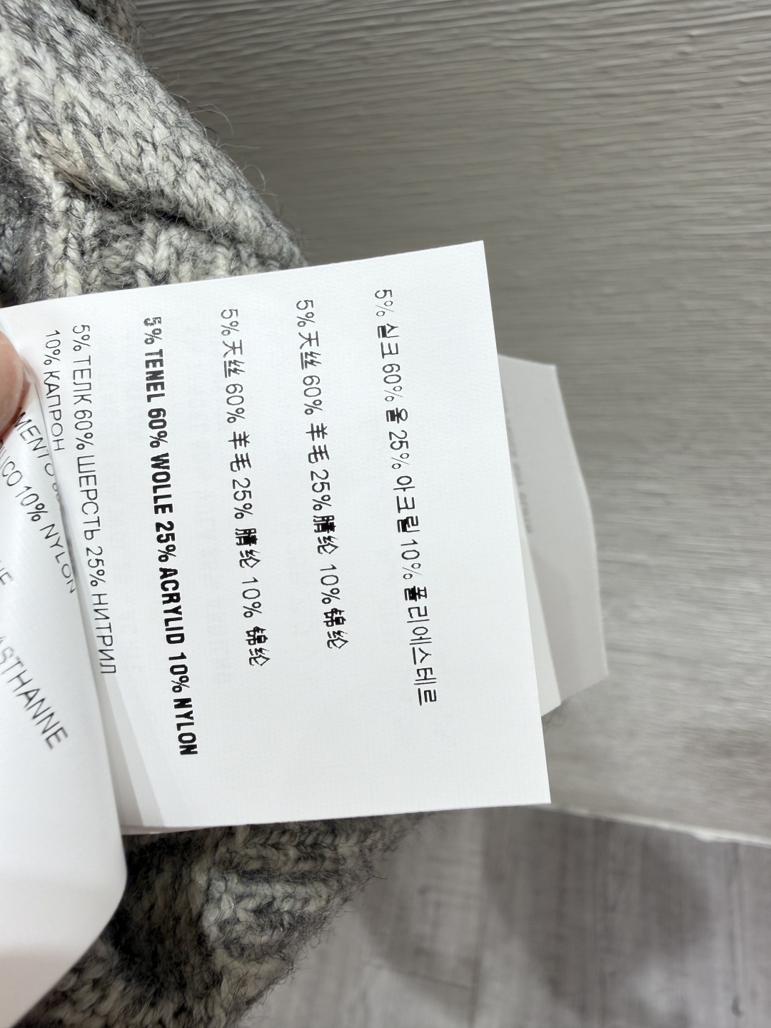 🆕M家🆕  早秋新款  纯色简约圆领针织背心开衫 颜色：灰色 黑色 尺码：36.38.40      