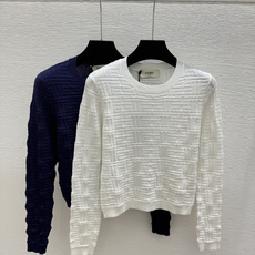 🆕F家🆕 早秋新款 纯色简约圆领针织长袖 颜色:白色 宝蓝 尺码:36.38.40 🆕F家🆕 早秋新款 纯色简约圆领针织长袖 颜色:白色 宝蓝 尺码:36.38.40