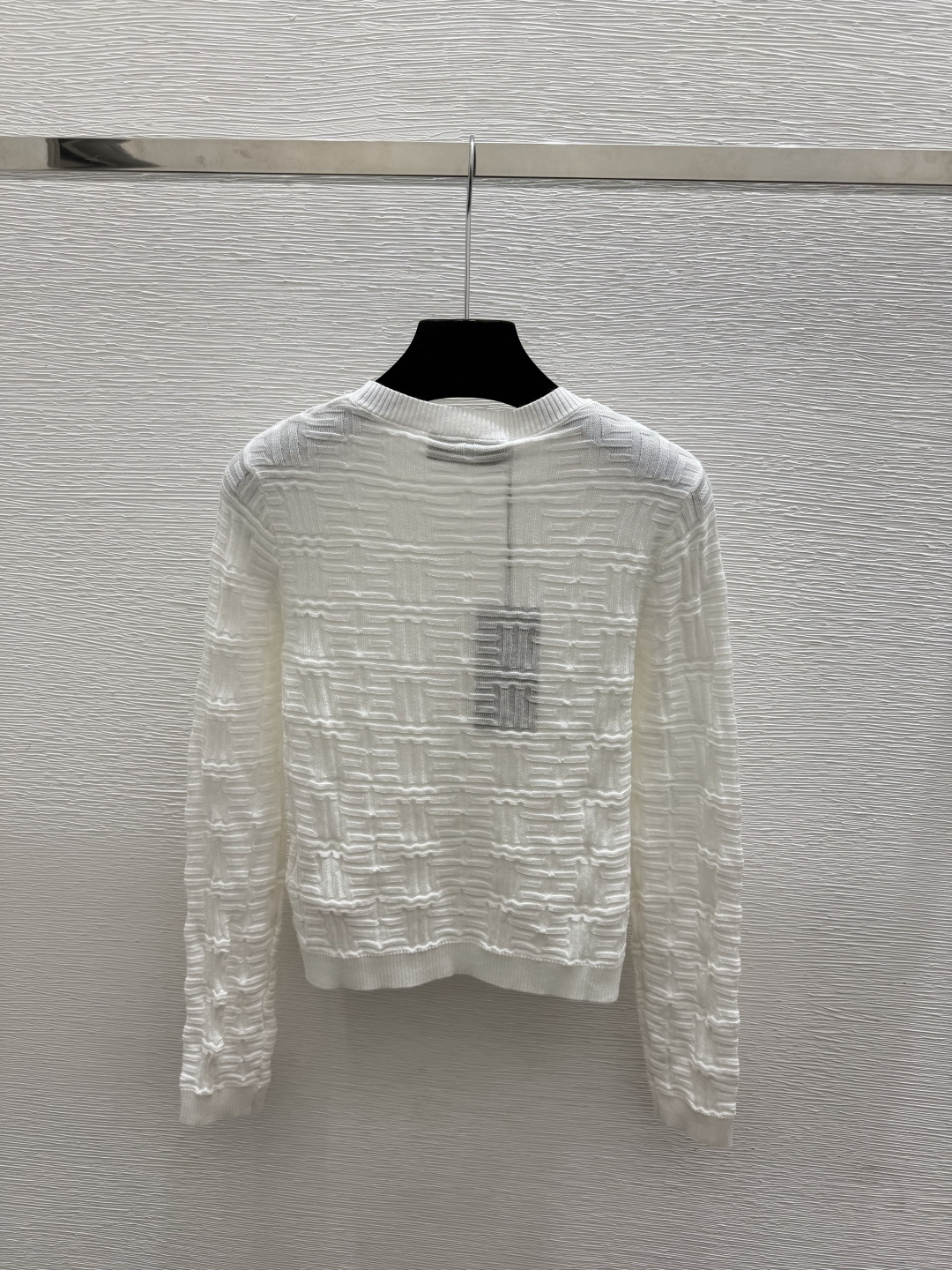 🆕F家🆕  早秋新款  纯色简约圆领针织长袖 颜色：白色 宝蓝 尺码：36.38.40      