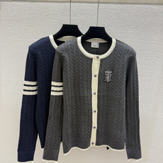 🆕BU家🆕 早秋新款 撞色简约圆领针织长袖开衫 颜色:灰色 宝蓝 尺码:36.38.40 🆕BU家🆕 早秋新款 撞色简约圆领针织长袖开衫 颜色:灰色 宝蓝 尺码:36.38.40