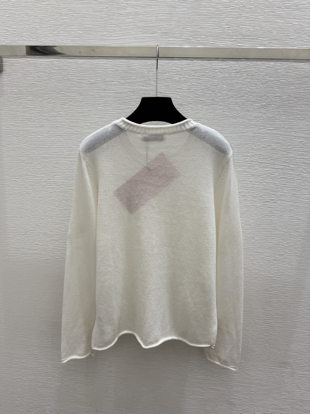 🆕M家🆕  早秋新款 纯色花卉圆领针织长袖 颜色：白色 卡其 尺码：36.38.40