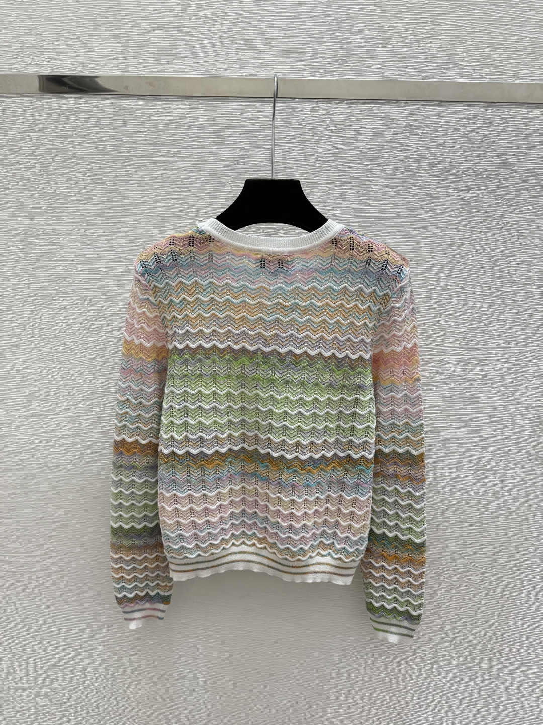 🆕CH家🆕  早秋新款 撞色条纹圆领针织长袖 颜色：粉色 绿色 尺码：36.38.40