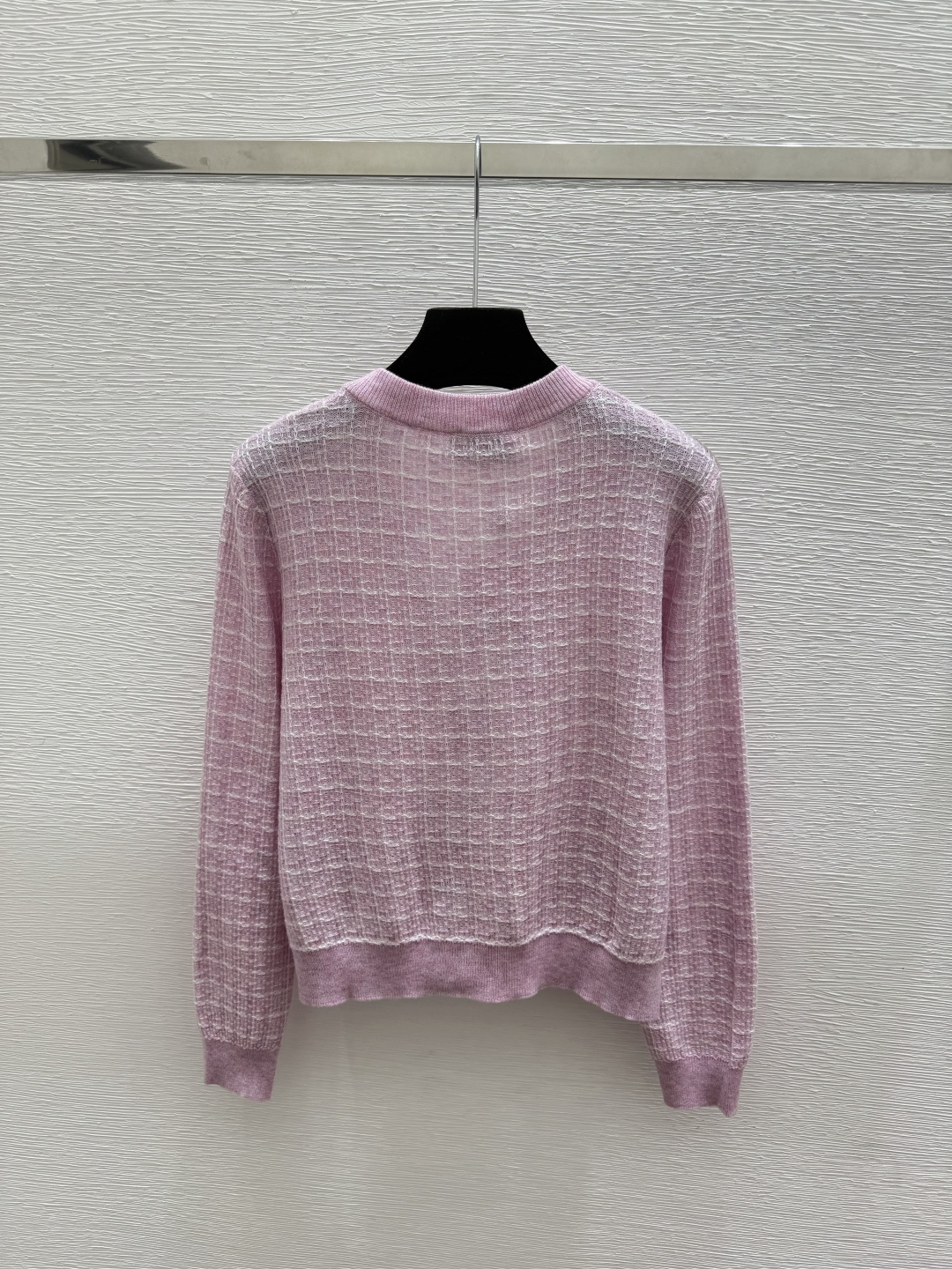 🆕CH家🆕  早秋新款  撞色格子V领针织长袖开衫 颜色：粉色 宝蓝 尺码：36.38.40      