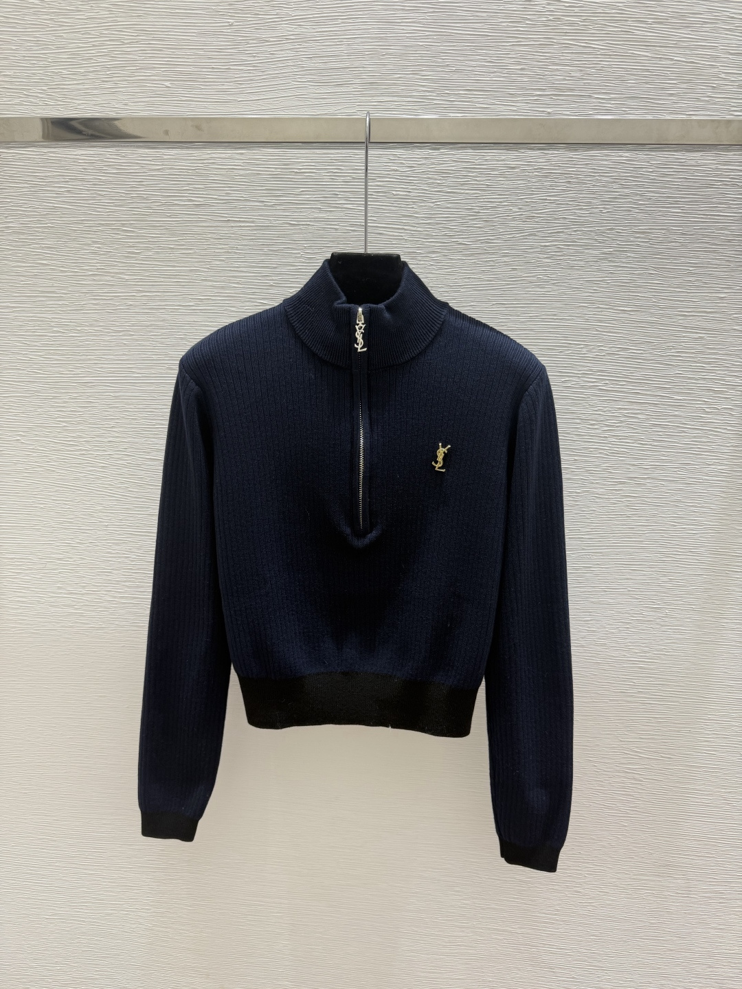🆕Y家🆕  早秋新款  撞色高领针织长袖 颜色：白色 宝蓝 尺码：36.38.40      