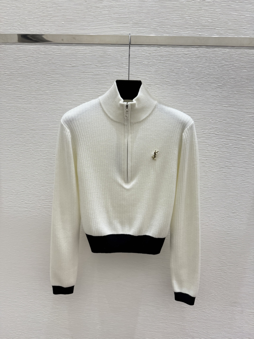 🆕Y家🆕  早秋新款  撞色高领针织长袖 颜色：白色 宝蓝 尺码：36.38.40      